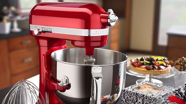 KitchenAid 7-Quart Bowl-Lift Stand Mixer Candy Apple Red Banner Photo