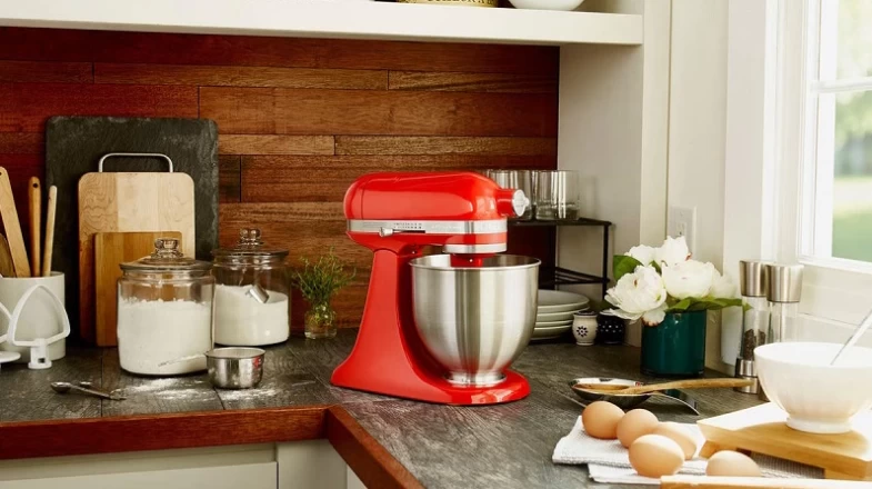 KitchenAid 3.5-Quart Artisan Mini Plus Tilt-Head Stand Mixer Empire Red Banner Photo