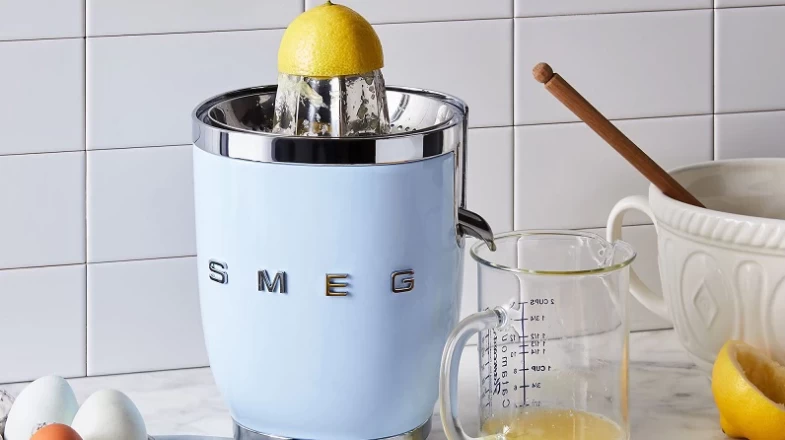 SMEG Citrus Juicer Pastel Blue Banner Photo